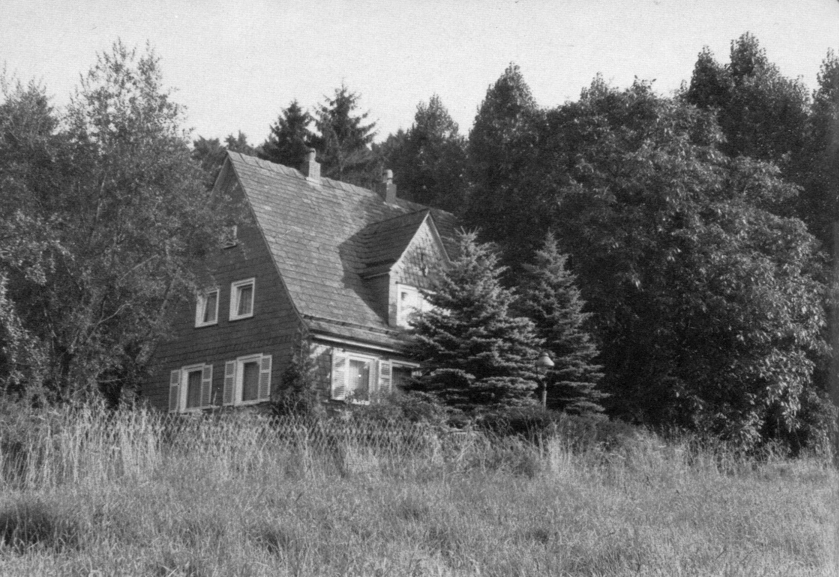 Holenberg, Forsthaus
